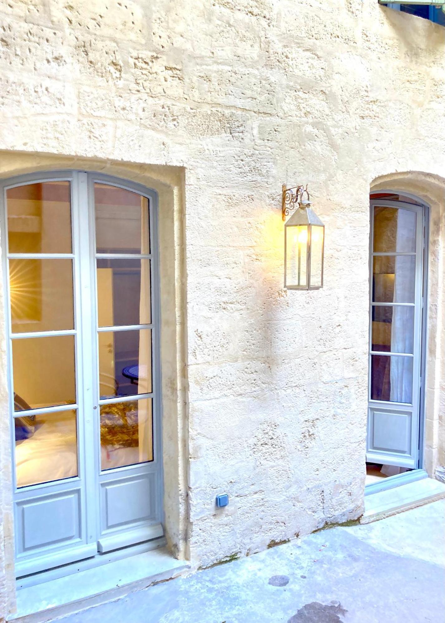 Le Petit Avignon - Chambres & Appartement A Deux Pas Du Pont D'Avignon Et Du Palais Des Papes 外观 照片