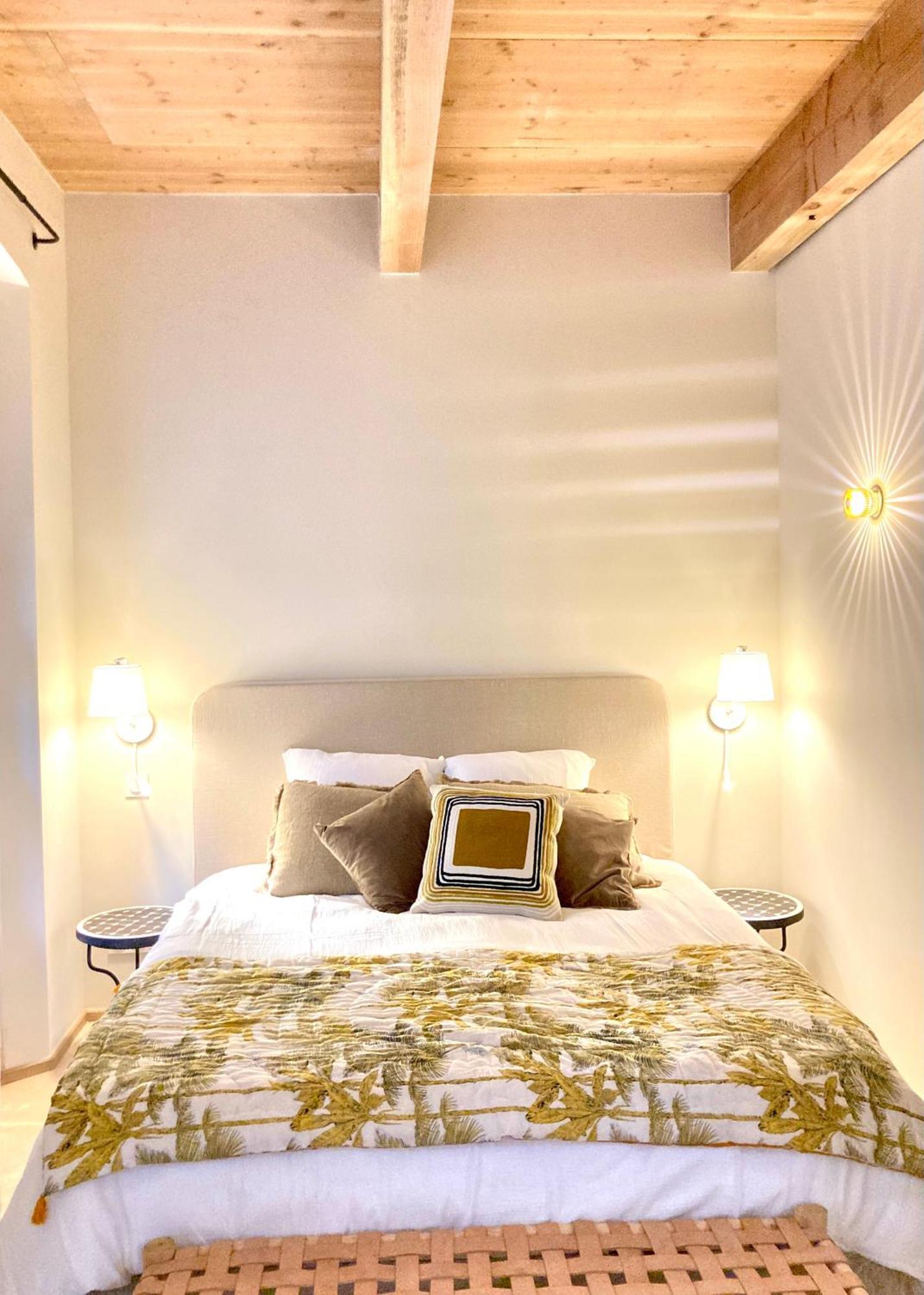 Le Petit Avignon - Chambres & Appartement A Deux Pas Du Pont D'Avignon Et Du Palais Des Papes 客房 照片