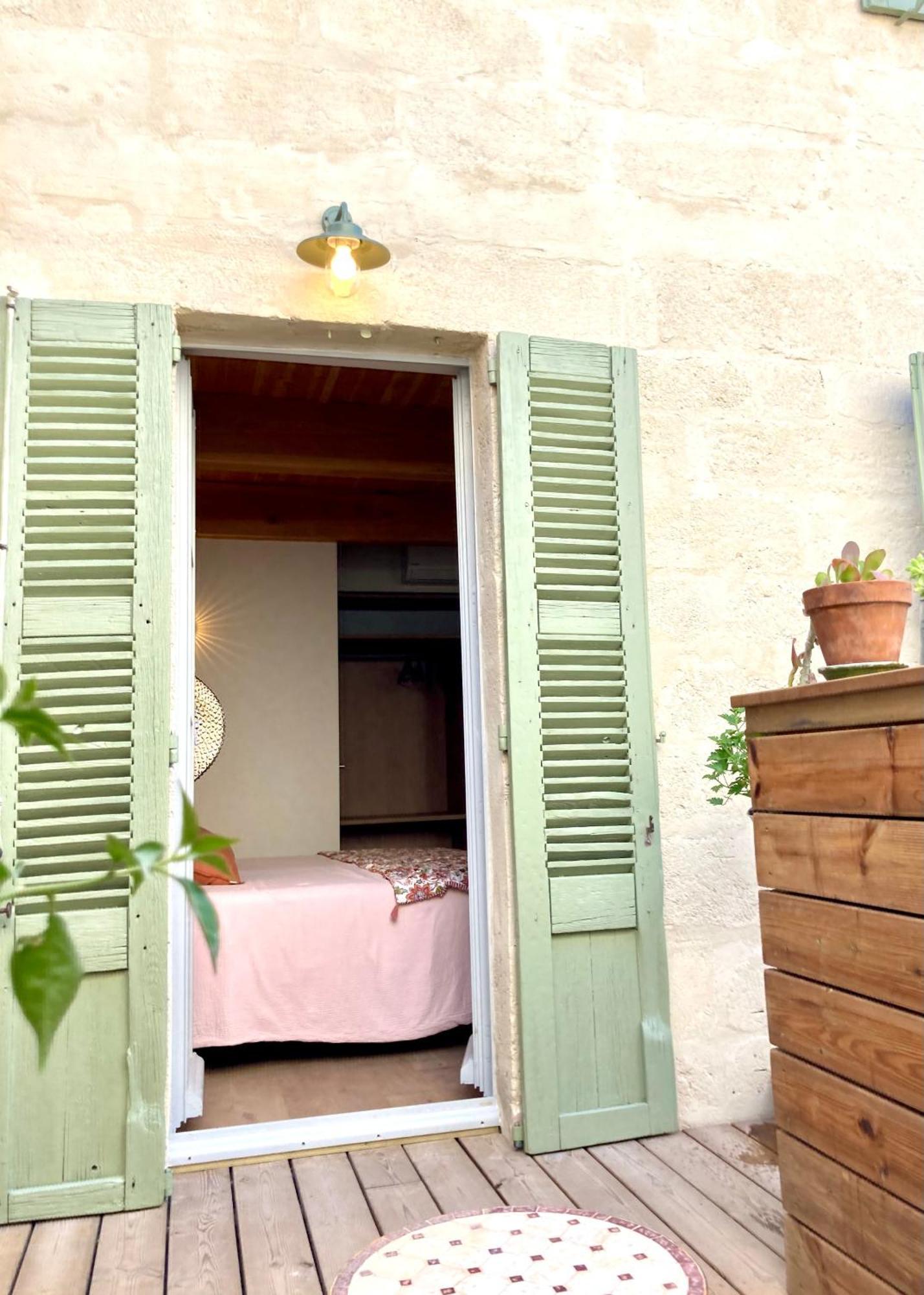 Le Petit Avignon - Chambres & Appartement A Deux Pas Du Pont D'Avignon Et Du Palais Des Papes 客房 照片