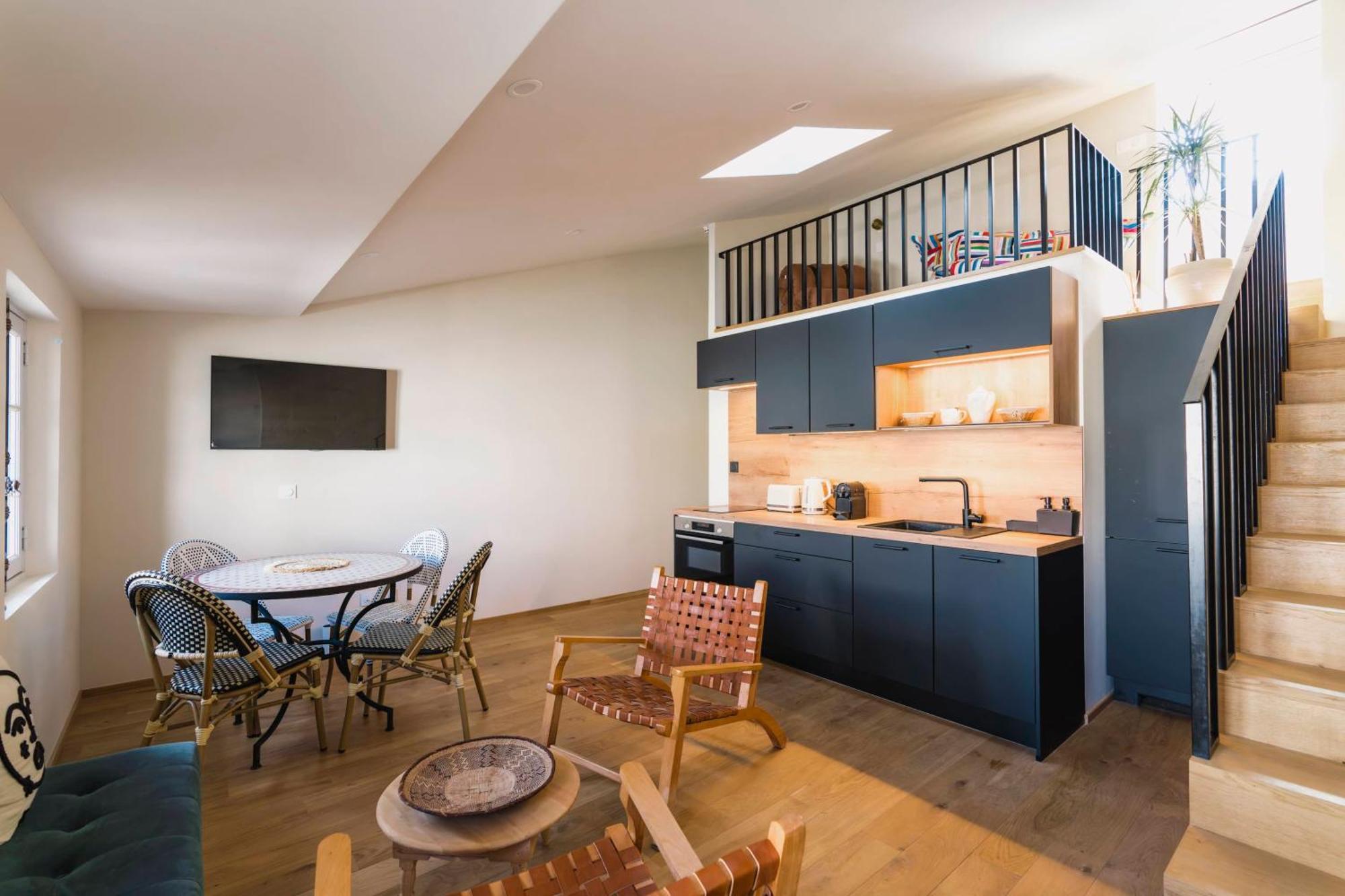Le Petit Avignon - Chambres & Appartement A Deux Pas Du Pont D'Avignon Et Du Palais Des Papes 外观 照片