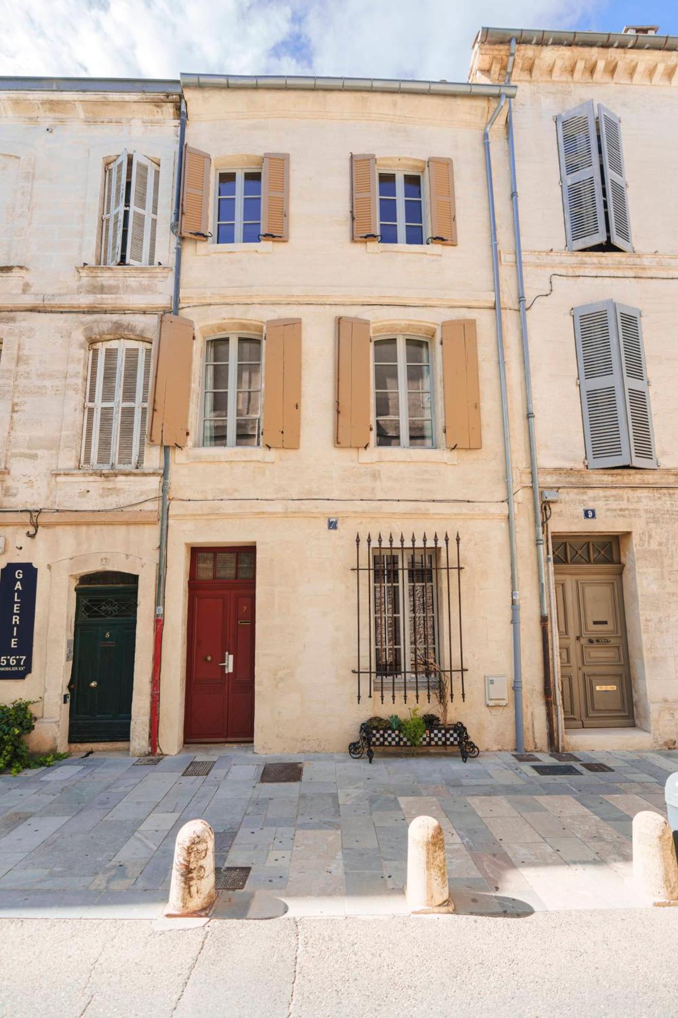Le Petit Avignon - Chambres & Appartement A Deux Pas Du Pont D'Avignon Et Du Palais Des Papes 外观 照片